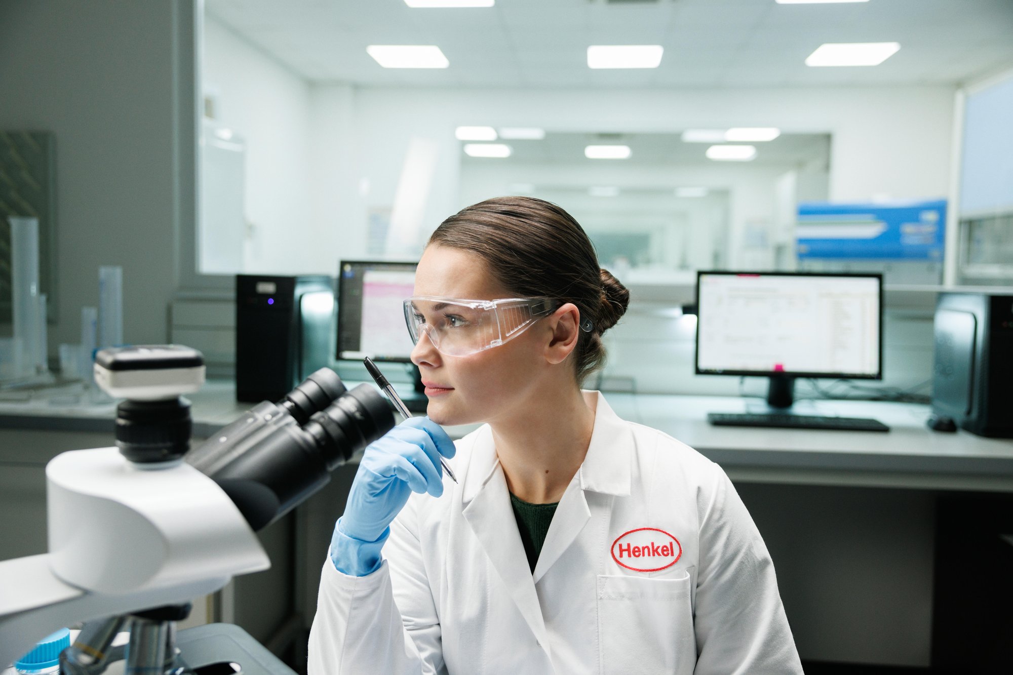 Henkel Invests in R&D Henkel Invests in R&D