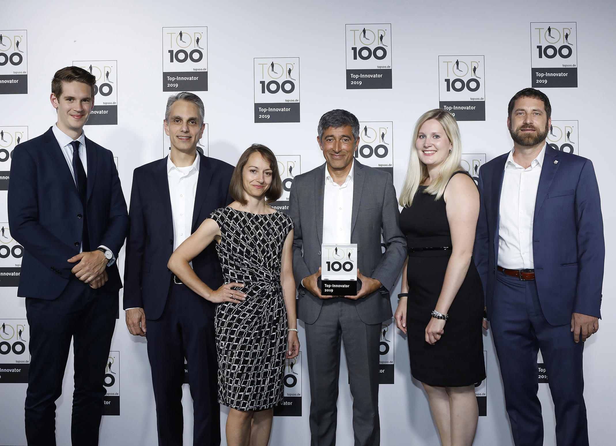 Ranga Yogeshwar with opesus at the TOP 100 award ceremony Ranga Yogeshwar with opesus at the TOP 100 award ceremony